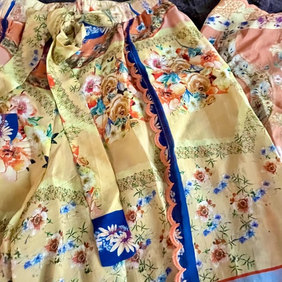 JOHNNY WAS Floral Print Scalloped Edge Tie Waist Pants - Picture 13 of 15